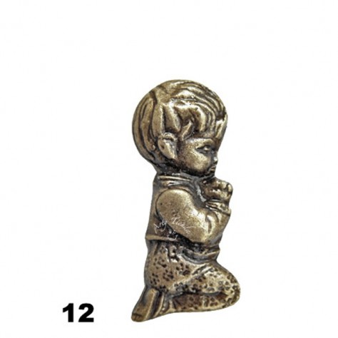 Niño en zamack