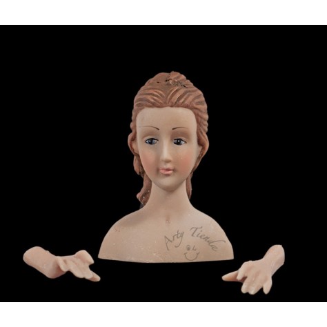 Dama antigua 35 cms en resina italiana