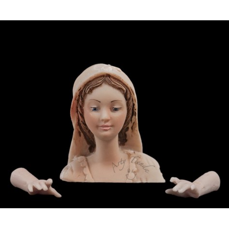 Virgen carigordita 25 cms en resina italiana