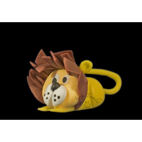 León en porcelanicron