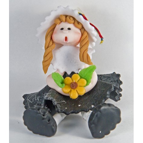 Muñeca campesina patas largas en porcelanicron