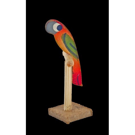 Loro en madera