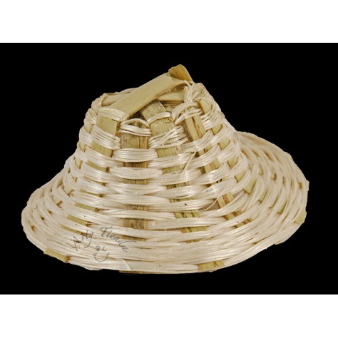 Sombrero en mimbre