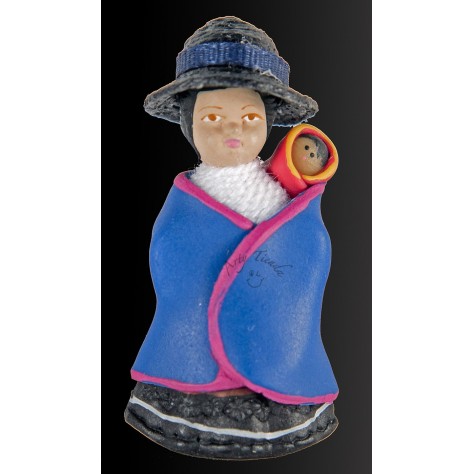 Muñeca Guambiana Cauca en resina y porcelanicrón.