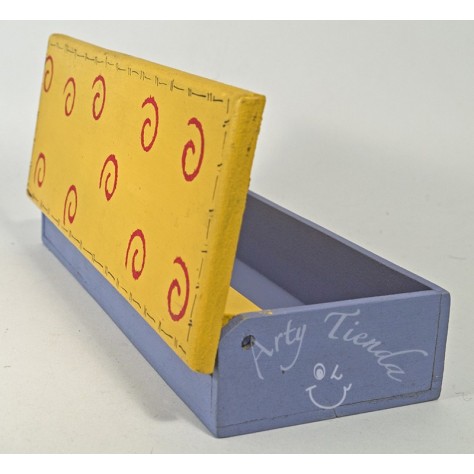 Country caja con tapa de bisagra  lapices en colores y motivos variados